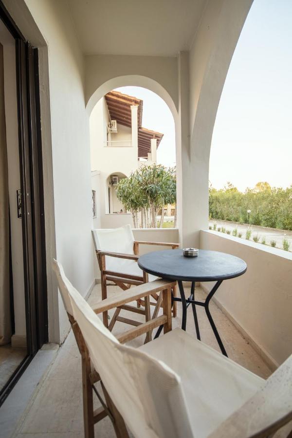 Parakladi Seaside Retreat Melíkia Exterior foto