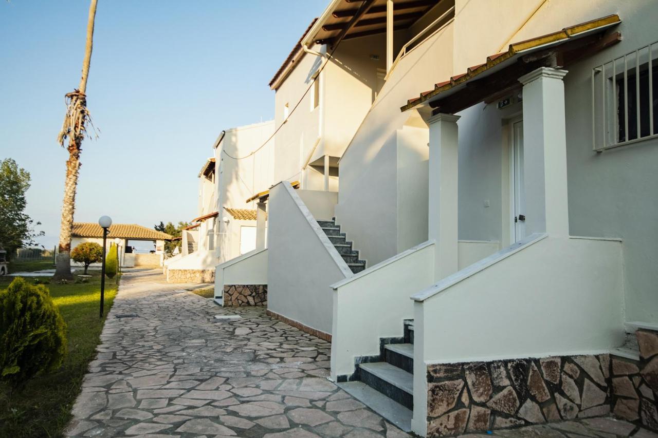 Parakladi Seaside Retreat Melíkia Exterior foto
